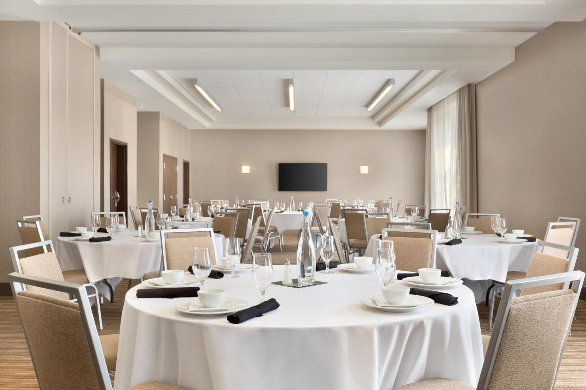 Four Points By Sheraton Fargo Medical Center Eksteriør bilde